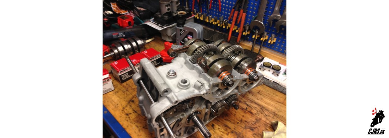 Opdatering p RG 500 motor genopbygning