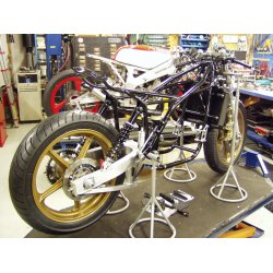 Suzuki RG 500 mk 4 Komplet restaurering fra inderst til yderst.