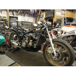 Suzuki RG 500 mk 4 Komplet restaurering fra inderst til yderst.