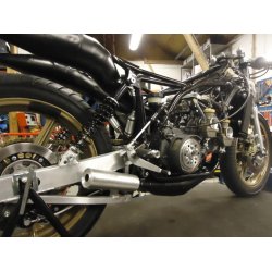 Suzuki RG 500 mk 4 Komplet restaurering fra inderst til yderst.