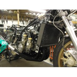 Suzuki RG 500 mk 4 Komplet restaurering fra inderst til yderst.