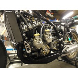 Suzuki RG 500 mk 4 Komplet restaurering fra inderst til yderst.