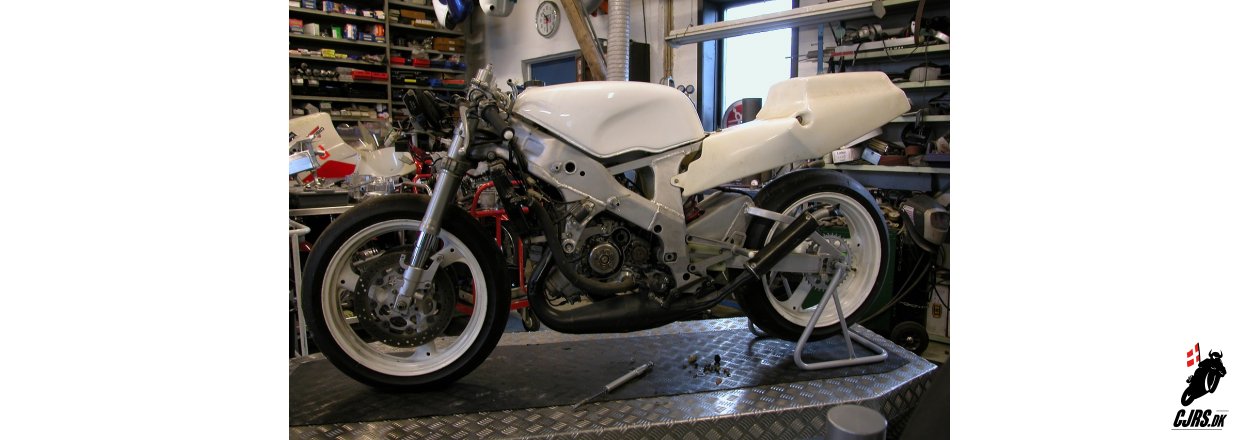 Yamaha TZ 250 B (3YL) kom p liften til renovering i dag