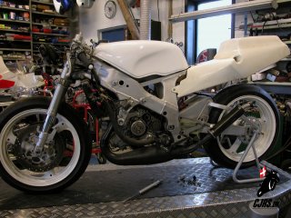 Yamaha TZ 250 B (3YL) kom p liften til renovering i dag