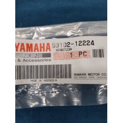 Yamaha oil seal 93102-12224