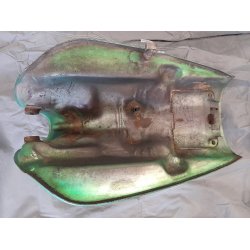 Honda CB750 K7 tank brugt 