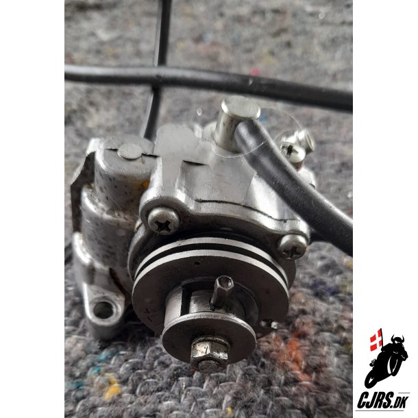 Yamaha RD 350 Oliepumpe 4L1