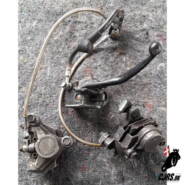 Yamaha RD 350 Forbremse caliber med slanger, fordeler og mastercylinder
