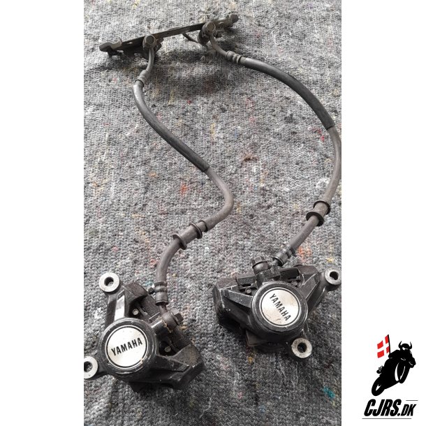 Yamaha RD 350 Forbremse Calibre med bremseslanger og fordeler stykke 