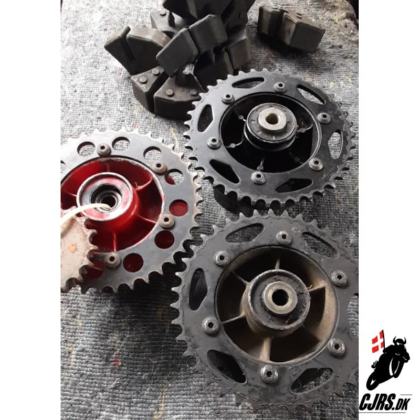 Yamaha RD 350 Kdehjulsmedbringer / Chock kobling baghjul