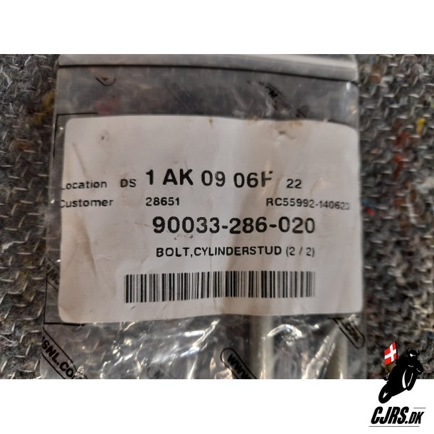 Honda CB 350 m.fl. Cylinder sttte bolt 90033-286-020