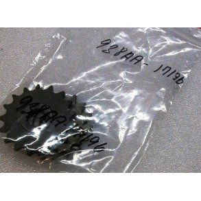 FRONT SPROCKET 17T 938AA-17196