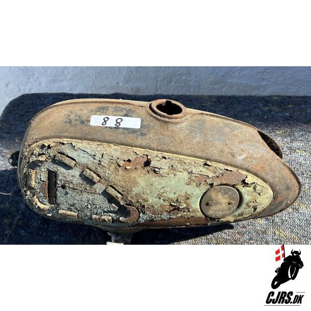 Benzintank Honda CD 50 Honda CD90 BRUGT